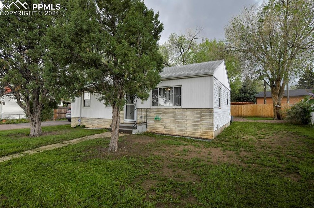 603 Brookshire Ave, Colorado Springs, CO 80905-2701