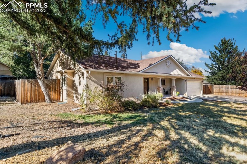 1004 Skyway Blvd, Colorado Springs, CO 80905-7749