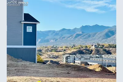 712 Belleza View, Colorado Springs, CO 80907 - Photo 2