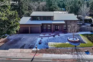 1125 Brittany Cir, Colorado Springs, CO 80918 - Photo 2