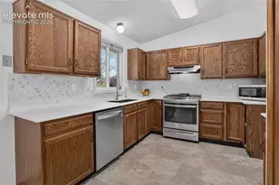 1515 Leewood Ct, Colorado Springs, CO 80906 - Photo 10