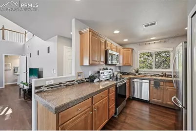 1639 Wildwood Pass Drive, Colorado Springs, CO 80921 - Photo 8