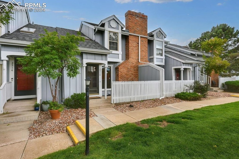 2510 Hatch Cir, Colorado Springs CO 80918-6028 exterior