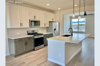 3551 Summer Dream Avenue, Colorado Springs, CO 80922 - Photo 2