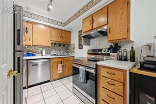 1131 Willow Bend Cir, Colorado Springs, CO 80918 - Photo 4