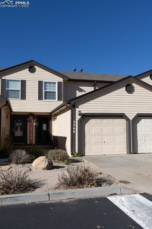 2468 Lexington Village Ln, Colorado Springs, CO 80916-2675