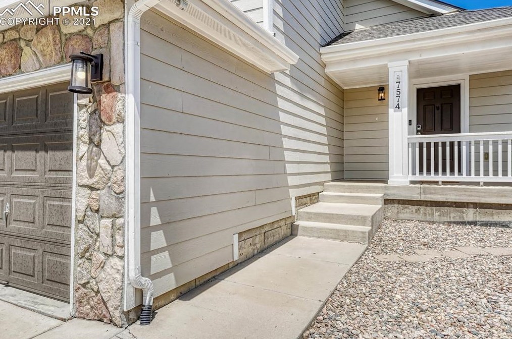 7574 Sistine Ln, Fountain, CO 80817-2343