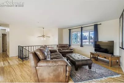 3607 Brentwood Terrace, Colorado Springs, CO 80910 - Photo 4