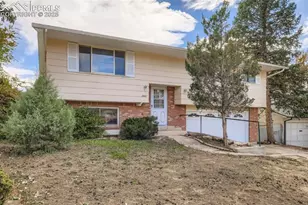 3607 Brentwood Terrace, Colorado Springs, CO 80910 - Photo 2