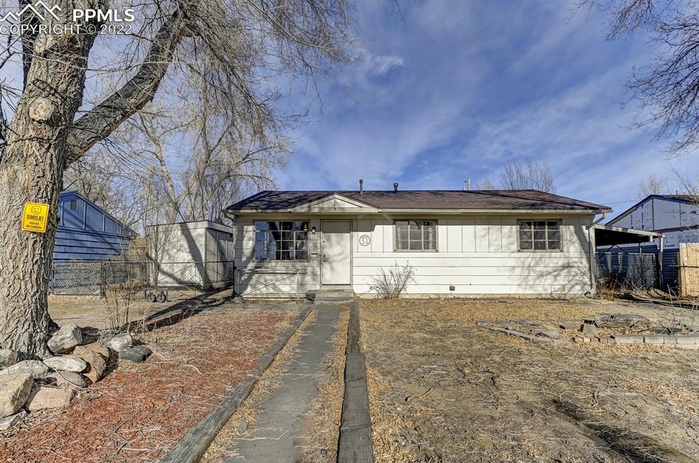 31 Otowi Dr, Colorado Springs, CO 80911-1949