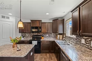 9559 Desert Lily Cir, Colorado Springs, CO 80925 - Photo 8