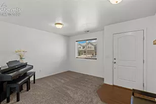 9559 Desert Lily Cir, Colorado Springs, CO 80925 - Photo 6