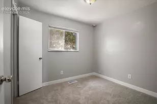1704 E 19th St, Pueblo, CO 81001 - Photo 14