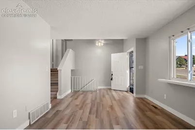 1704 E 19th Street, Pueblo, CO 81001 - Photo 6