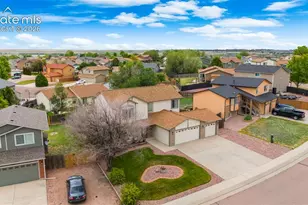 7325 Sue Ln, Colorado Springs, CO 80925 - Photo 32