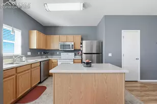 2711 Brooksedge View, Colorado Springs, CO 80910 - Photo 10