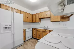 4940 Topaz Dr, Colorado Springs, CO 80918 - Photo 10