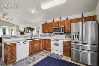 7517 Silver Bow Drive, Colorado Springs, CO 80925 - Photo 10