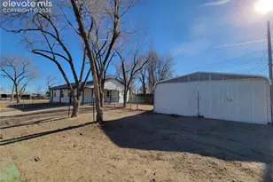 822 E 12th St, La Junta, CO 81050 - Photo 16