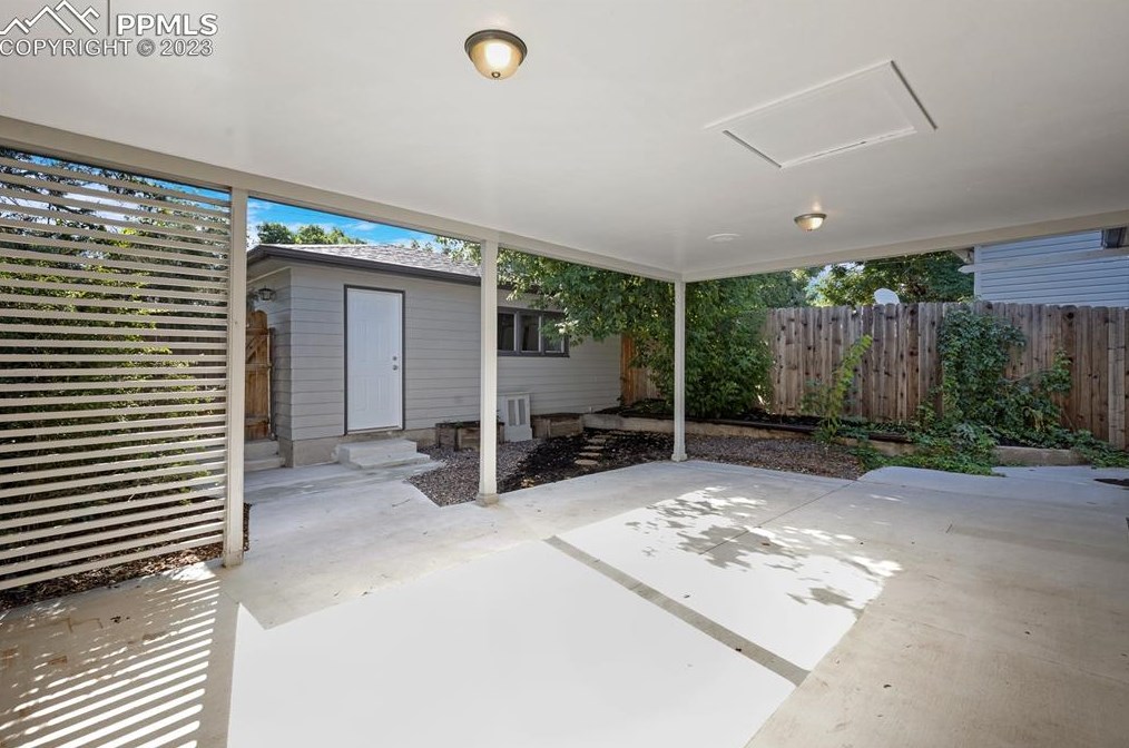 1123 Logan Pl, Colorado Springs CO 80909-3730 exterior