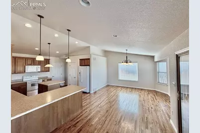 5405 Peregrine Drive, Pueblo, CO 81005 - Photo 14