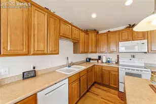 5405 Peregrine Dr, Pueblo, CO 81005 - Photo 10