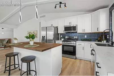 2670 Roundtop Drive, Colorado Springs, CO 80918 - Photo 14