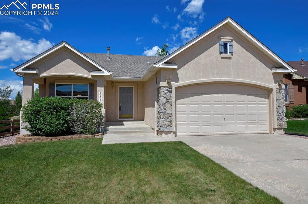 8570 Jacks Fork Dr, Colorado Springs, CO 80924-8118