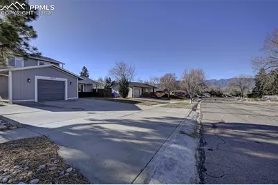2827 Gomer Avenue, Colorado Springs, CO 80910 - Photo 4
