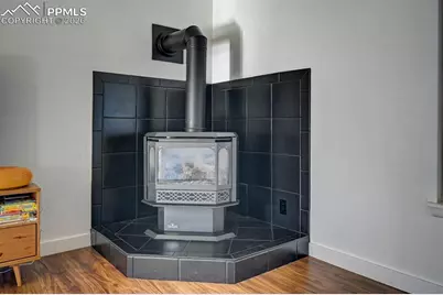 2827 Gomer Avenue, Colorado Springs, CO 80910 - Photo 6