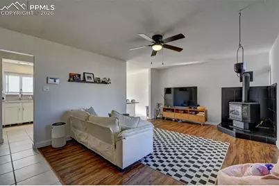 2827 Gomer Avenue, Colorado Springs, CO 80910 - Photo 12