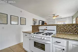 410 N 17th St, Colorado Springs, CO 80904 - Photo 12