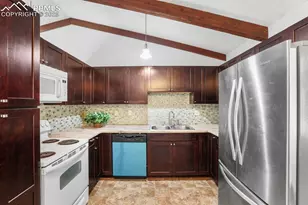 4202 Goldenrod Dr, Colorado Springs, CO 80918 - Photo 6