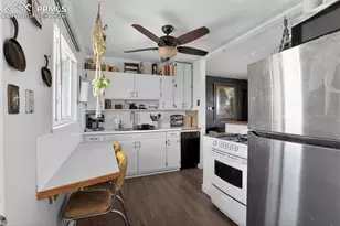 702 Erie Rd, Colorado Springs, CO 80910 - Photo 10