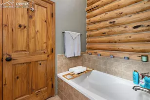 9110 Mountain Rd, Cascade, CO 80809 - Photo 16