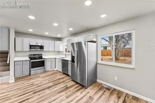 3915 Fetlock Cir, Colorado Springs, CO 80918 - Photo 8