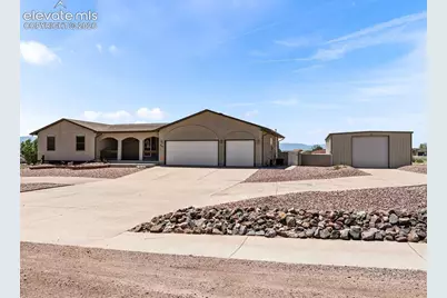 1195 S Los Charros Drive, Pueblo, CO 81007 - Photo 40