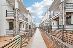 10767 Spalding Vw, Colorado Springs, CO 80908 - Photo 4