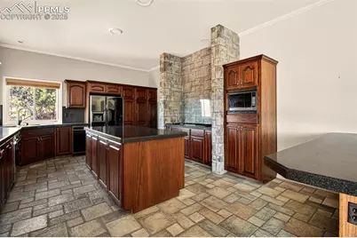 13950 Herring Road, Colorado Springs, CO 80908 - Photo 12