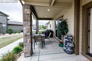 1922 Sunshine Peak Dr, Loveland, CO 80538 - Photo 6