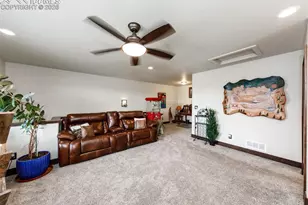 1922 Sunshine Peak Dr, Loveland, CO 80538 - Photo 36