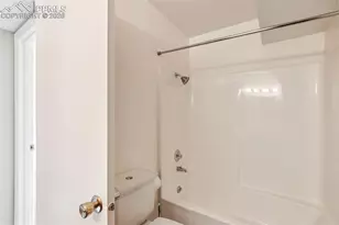 2927 Mesa Rd, Colorado Springs, CO 80904 - Photo 16