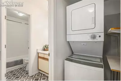 846 Tenderfoot Hill Road #202, Colorado Springs, CO 80906 - Photo 12