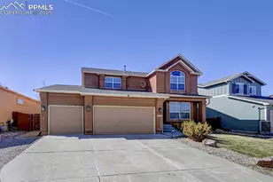 7647 Desert Wind Dr, Colorado Springs, CO 80923 - Photo 2