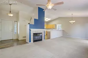 625 Riverview Ln, Colorado Springs, CO 80916 - Photo 8