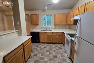 3835 Strawberry Field Grove, Colorado Springs, CO 80906 - Photo 10