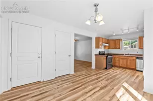 6 Audubon Dr, Colorado Springs, CO 80910 - Photo 6