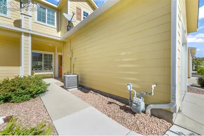 631 Hailey Glenn View, Colorado Springs, CO 80916 - Photo 2