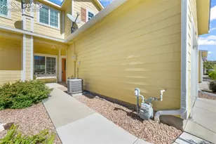 631 Hailey Glenn View, Colorado Springs, CO 80916 - Photo 2