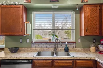 6130 Steamboat Court, Colorado Springs, CO 80919 - Photo 12